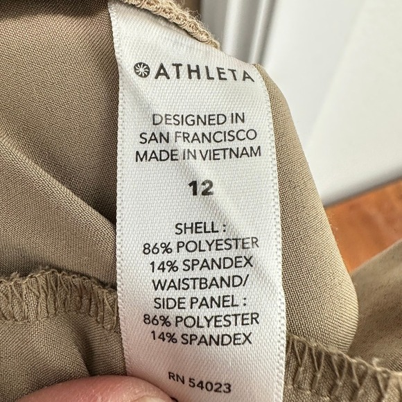Athleta Brooklyn Ankle Pant Tan Khaki Stretch Mid Rise Cropped Size 12 Casual - Picture 7 of 7